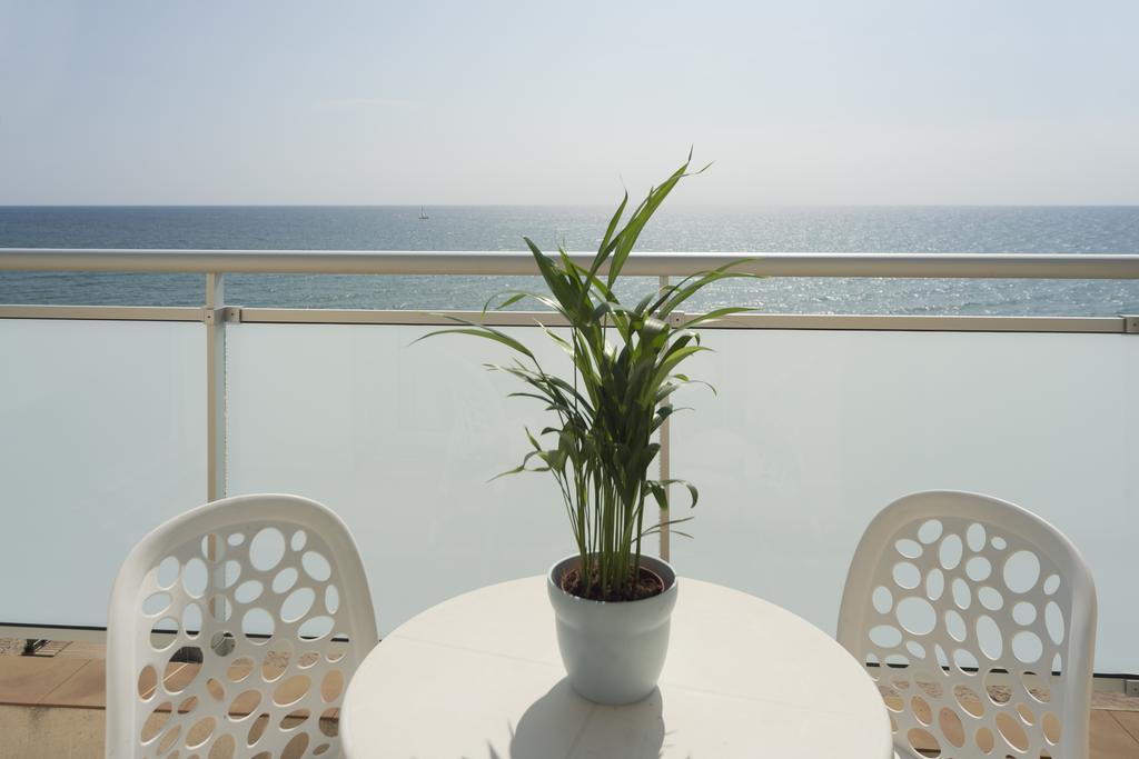 Vierpersoonskamer met Uitzicht op Zee (2 Volwassenen + 2 Kinderen)